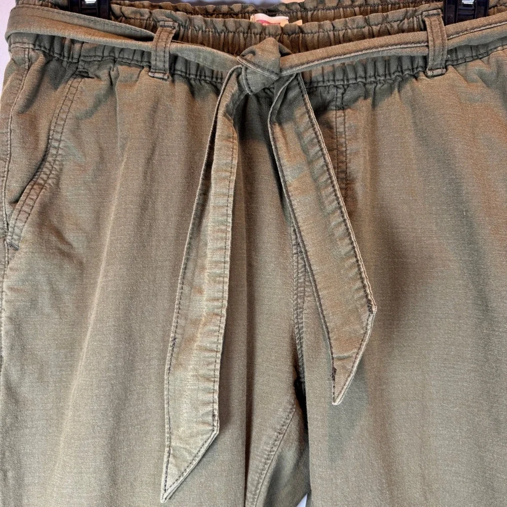 Levi's Tapered Jet Set Pull-On Belted Pants Paper Bag Style Women's size S Y2K‎ - Picture 5 of 11